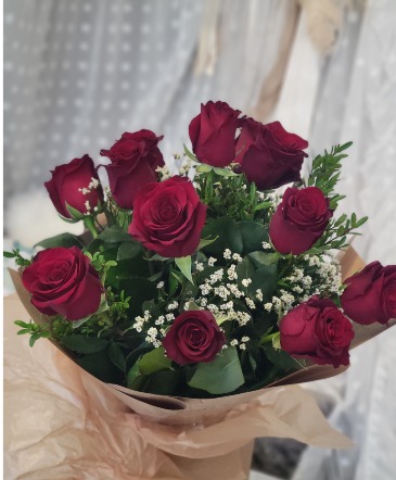 Truly, Madly, Deeply Hand Tied Bouquet in Airdrie, AB | Flower Whispers Truly, Madly, Deeply Hand Tied Bouquet in Airdrie, AB | Flower Whispers