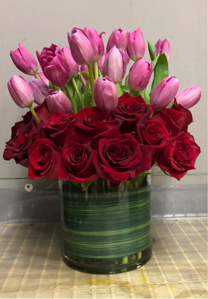 Tuli-N-Rose Beautiful rose and tulips