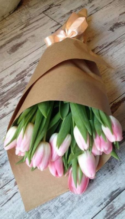 Tulip Bouquets Wrapped Arrangement in Lexington, NC | RAE'S NORTH POINT FLORIST INC. Tulip Bouquets Wrapped Arrangement in Lexington, NC | RAE'S NORTH POINT FLORIST INC.