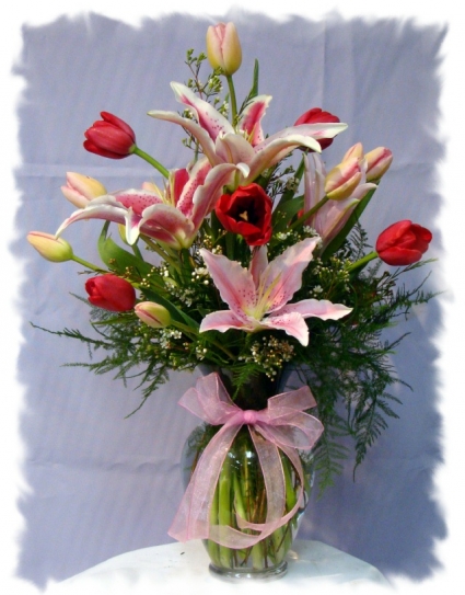 TULIP STARGAZER VASE