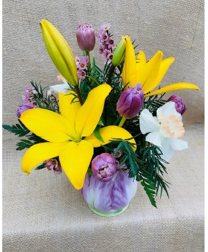 Tulip Treasure Fresh Vase Arrangement