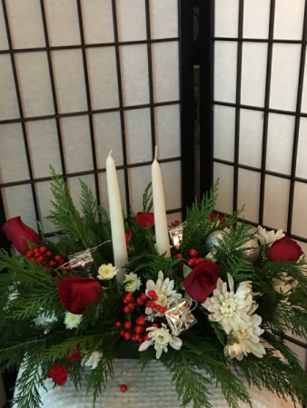 ‘‘Twas the Night before Christmas” Long centerpiece