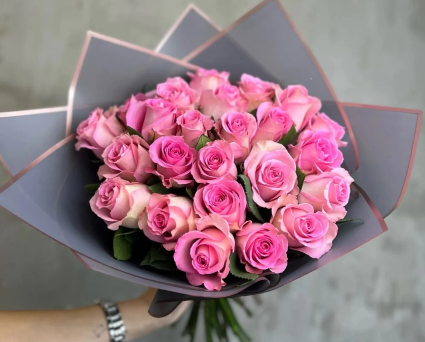 PINK ROSES WRAPPED  