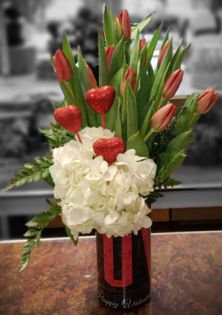 Two-Lips and Hearts Arrangement 20V6