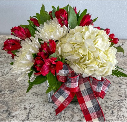 UGA Themed Arrangement Glass Cube