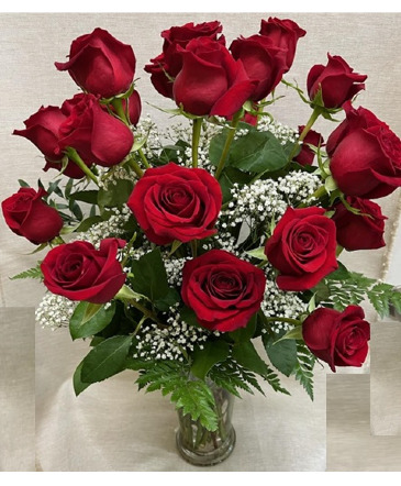 Ultimate Red Roses Long Stem in Croton On Hudson, NY | Cooke's Little Shoppe Of Flowers