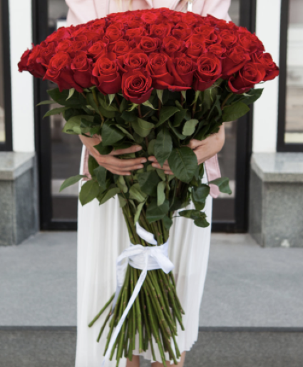 Ultra Long Luxurious Red Roses Wrapped 