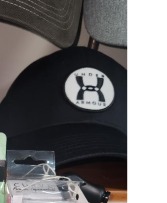 Under Armour Black & White Hat gift