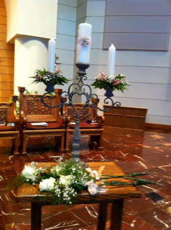 Unity candles with flowers and holder rental  