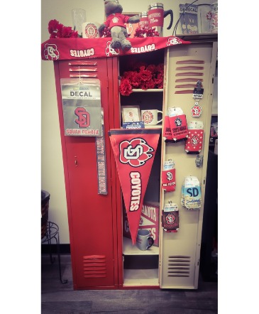 University of South Dakota Swag Gift in Vermillion, SD | Pied Piper Vermillion Flowers & Gifts
