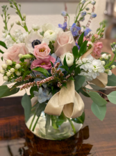 Upscale designers choice mix Higher in  Rosie Posie  Vase