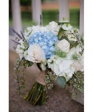 UPSCALE PROM BOUQUET PROM
