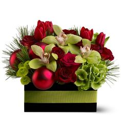 URBAN YULETIDE Christmas Centerpiece