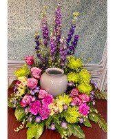 Urn or Picture Wreath Spray or Deluxe Spray (with center filled)