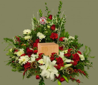 Urn Wreath Funeral in Ware, MA | OTTO FLORIST & GIFTS