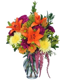 GRACEFUL GATHERING Bouquet of Flowers