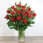 V 47 18 PREMIUM RED ROSES, W/GREEN FILLERS AND PHILO LEAVES