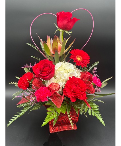 V-Day  Mixed Valentine flowers 