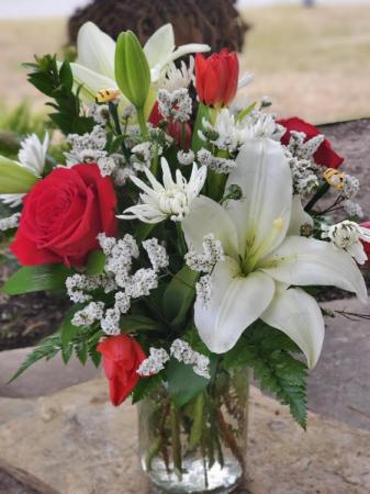 Bee My Valentine Vase Arrangement