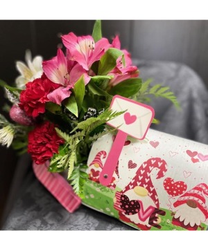Valentine Mailbox Arrangement 