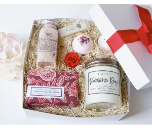 Valentines Day Luxury Spa Gift Box 