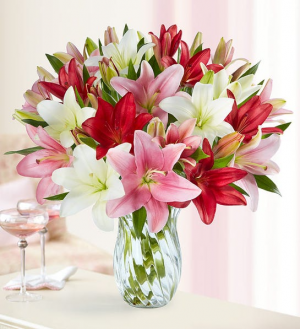 Valentines  Lovely Lilies Bouquet 