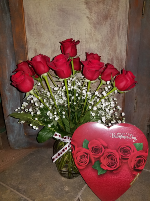 Sweet Heart Early Bird Arrangement sweetheart vase arrangement in Rockford, IL | STEMS FLORAL & MORE Sweet Heart Early Bird Arrangement sweetheart vase arrangement in Rockford, IL | STEMS FLORAL & MORE
