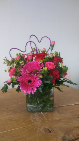 Valentines Special cube Fresh Flowers