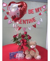 Value Sweetheart Deal vase arrangement