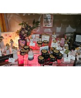 Variety of Willow Tree Collectibles general