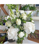 Vase Arrangement - Divine Peace 