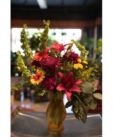 Velvetine Autumn Rich Colors in South Milwaukee, WI | PARKWAY FLORAL INC.