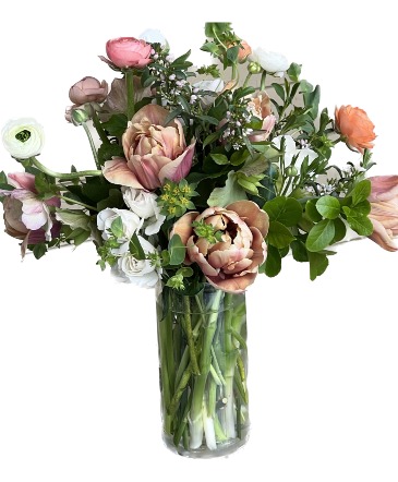 Vertical Seasonal Vase Arrangement  in Decatur, GA | Les Fleurs Partout