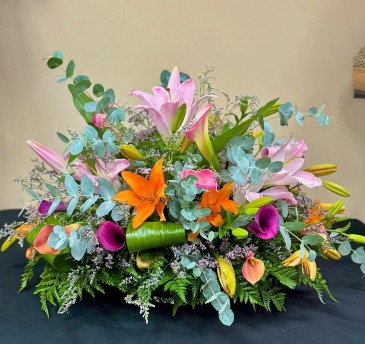 VIBRANT CENTERPIECES AVAILABLE FOR ALL OCCASIONS   in Mcdonough, GA | Parade of Flowers