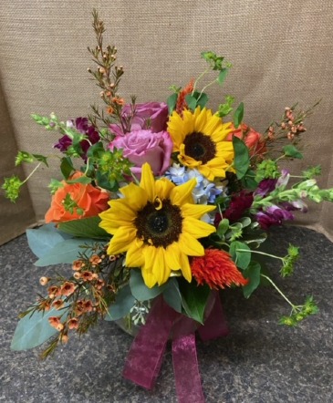 Vibrant Fall Mix  in Pettisville, OH | Weeping Willow Florist