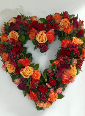Victorian garden heart Lush garden style heart in Ozone Park, NY | Heavenly Florist Victorian garden heart Lush garden style heart in Ozone Park, NY | Heavenly Florist
