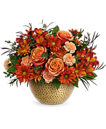 Vintage Gold Centerpiece Fresh Arrangement in Cincinnati, OH | Hyde Park Floral & Garden Vintage Gold Centerpiece Fresh Arrangement in Cincinnati, OH | Hyde Park Floral & Garden