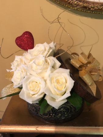 Vintage Rose Box Roses