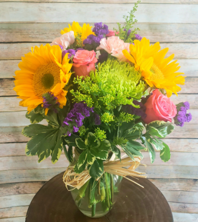 Vivid and Bright Sunflower Bouquet Vase Arrangement