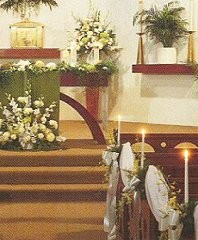 Wedding Cermony Flowers Alter/Podium/Garland/Pews