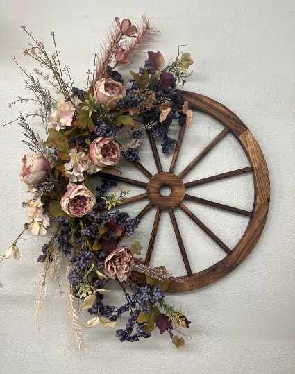 Wagon Wheel Wreath