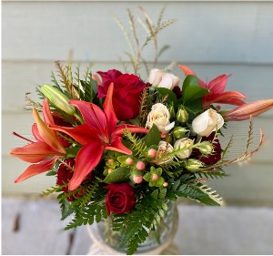 Warm Apple Pie Vase Arrangement