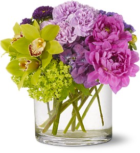 Watercolor Beauty Arrangement in Glastonbury, CT | THE FLOWER DISTRICT Watercolor Beauty Arrangement in Glastonbury, CT | THE FLOWER DISTRICT