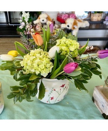 Watercolor Wildflower Vase Arrangement  in Mattapoisett, MA | Blossoms Flower Shop