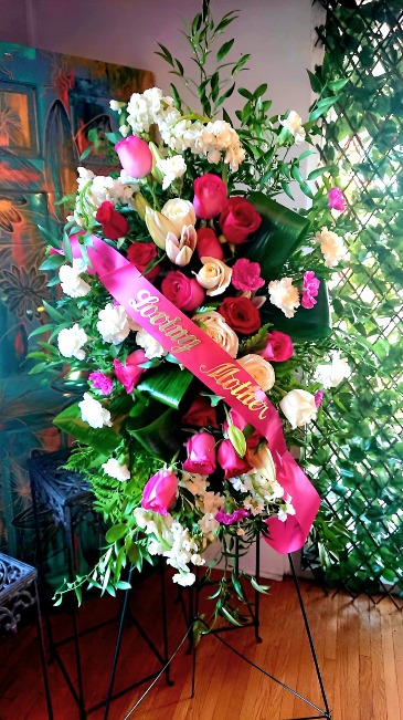 We honor you special in Windsor, ON | K. MICHAEL'S FLOWERS & GIFTS