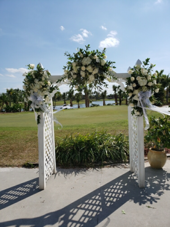 Wedding Arch  in Margate, FL | THE FLOWER SHOP OF MARGATE