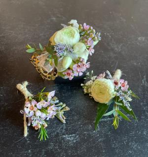 Wedding corsages Wedding flowers