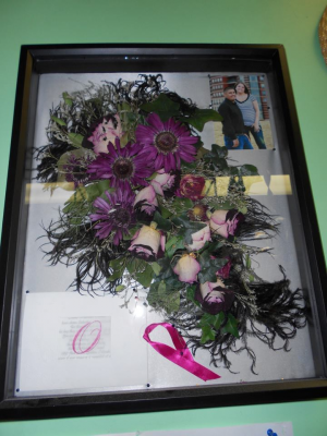 Wedding Floral Keepsake Preservation in Alamosa, CO | VENUS ONLINE FLOWERS Wedding Floral Keepsake Preservation in Alamosa, CO | VENUS ONLINE FLOWERS