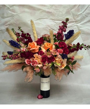 Wedding Florals Centerpiece, Head Table in Lakefield, ON | LAKEFIELD FLOWERS & GIFTS