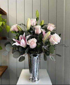 Whispering Pink Roses & Lilies 